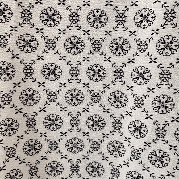 SO spaghetti strap top Size Small - Picture 4 of 6